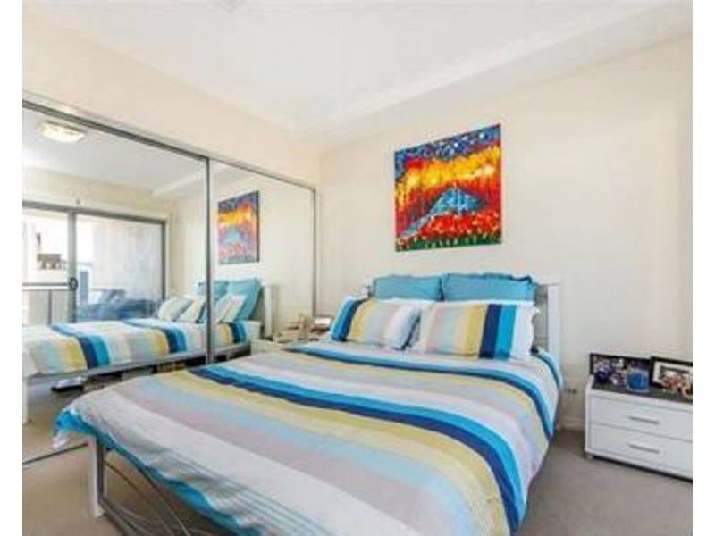 15/215 Wellington Rd, East Brisbane QLD 4169