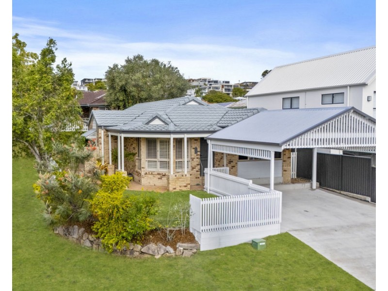 1 Acacia Close, Holland Park West QLD 4121