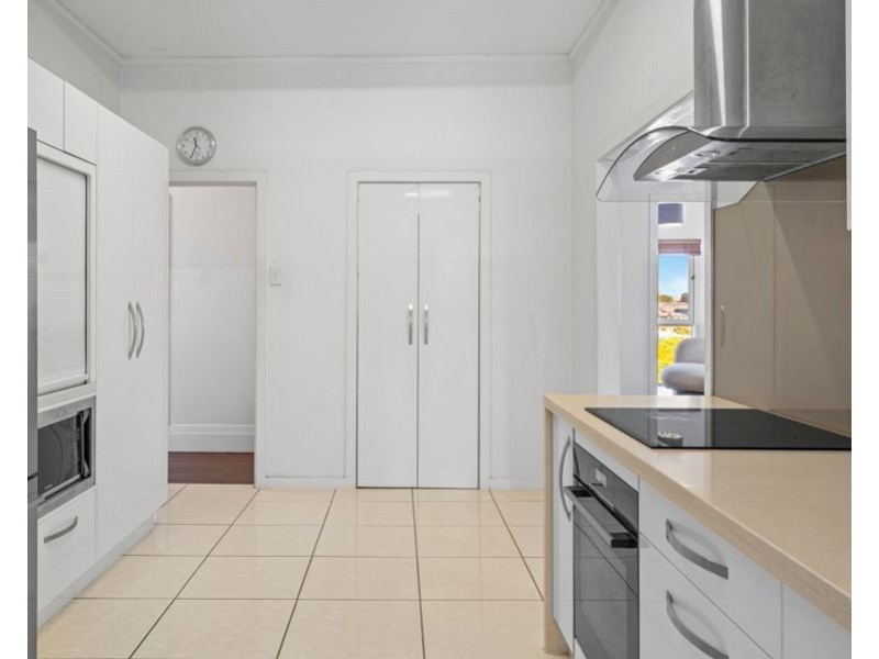 38 Botany St, Clayfield QLD 4011