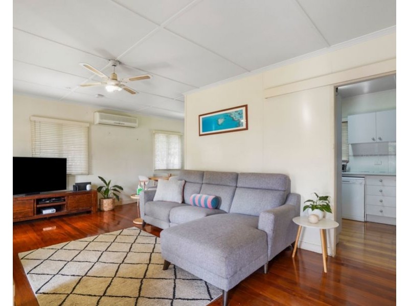 55 Sebring St, Holland Park West QLD 4121