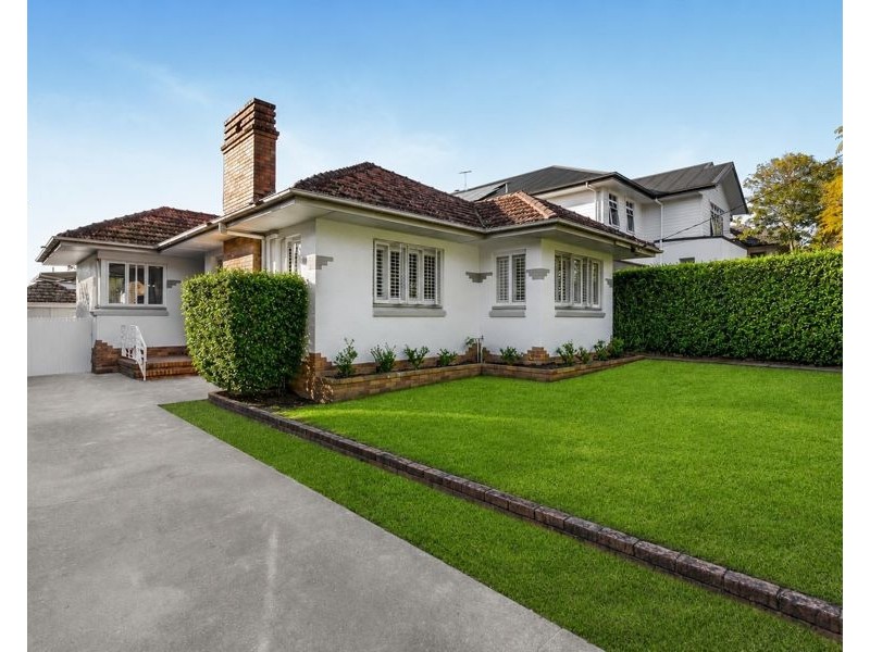 44 Framont Ave, Holland Park QLD 4121