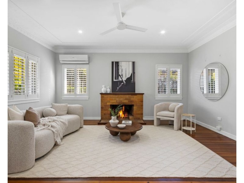 44 Framont Ave, Holland Park QLD 4121