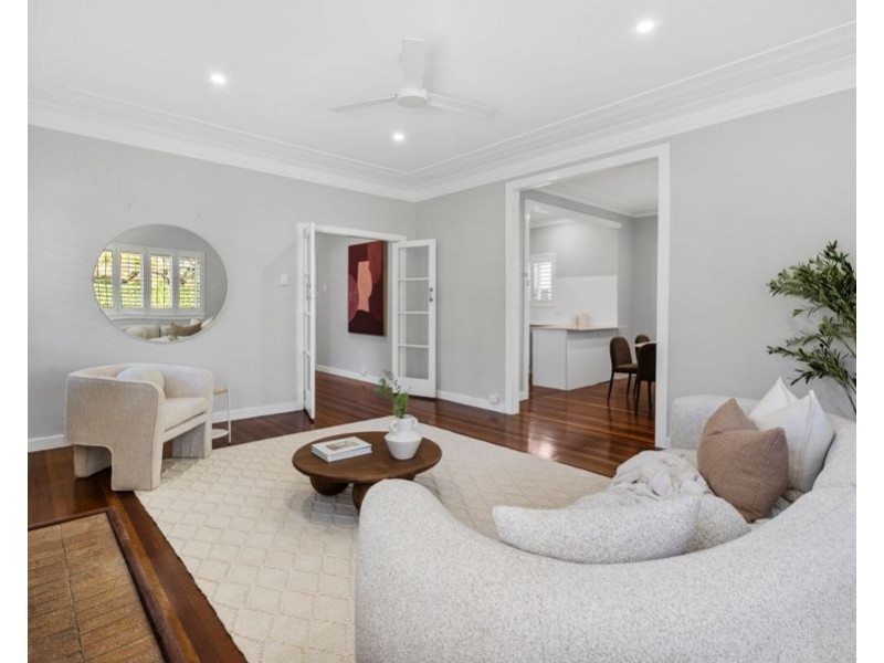 44 Framont Ave, Holland Park QLD 4121