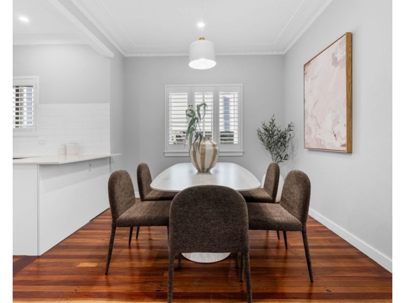 44 Framont Ave, Holland Park QLD 4121