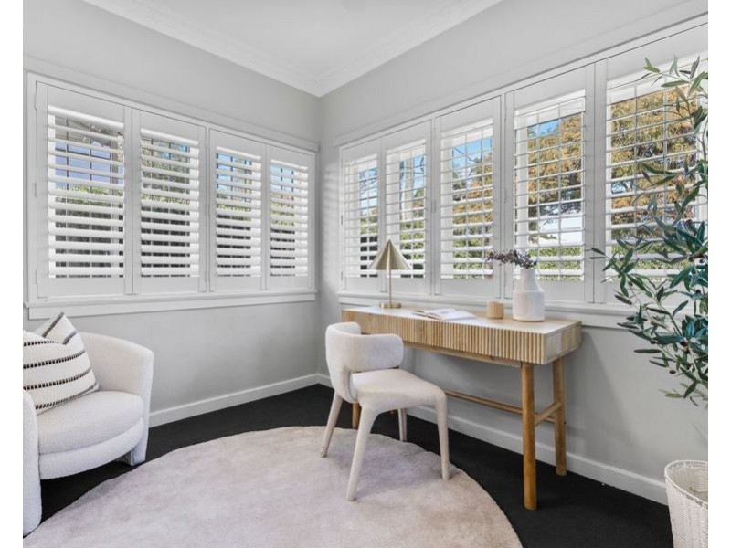 44 Framont Ave, Holland Park QLD 4121