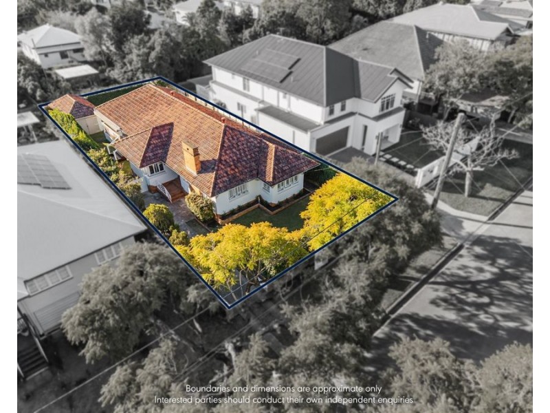 44 Framont Ave, Holland Park QLD 4121