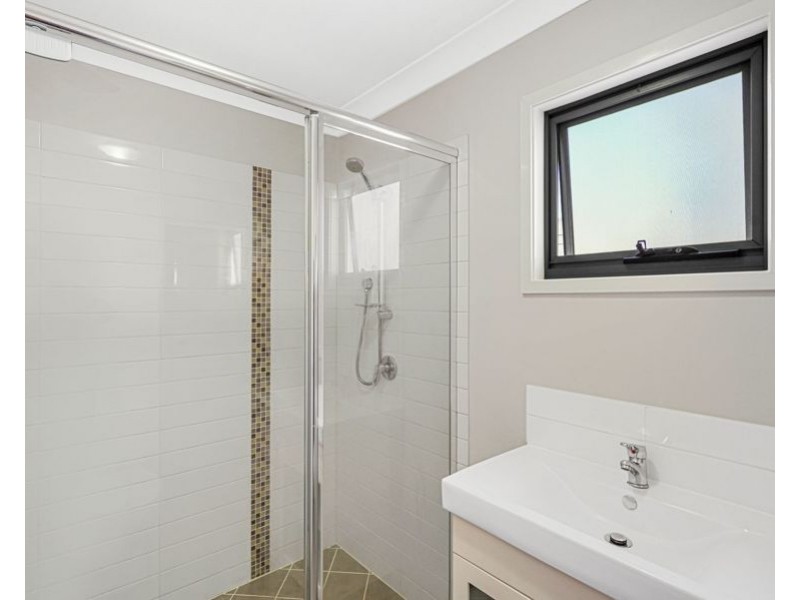 1/23 Jones Rd, Carina Heights QLD 4152