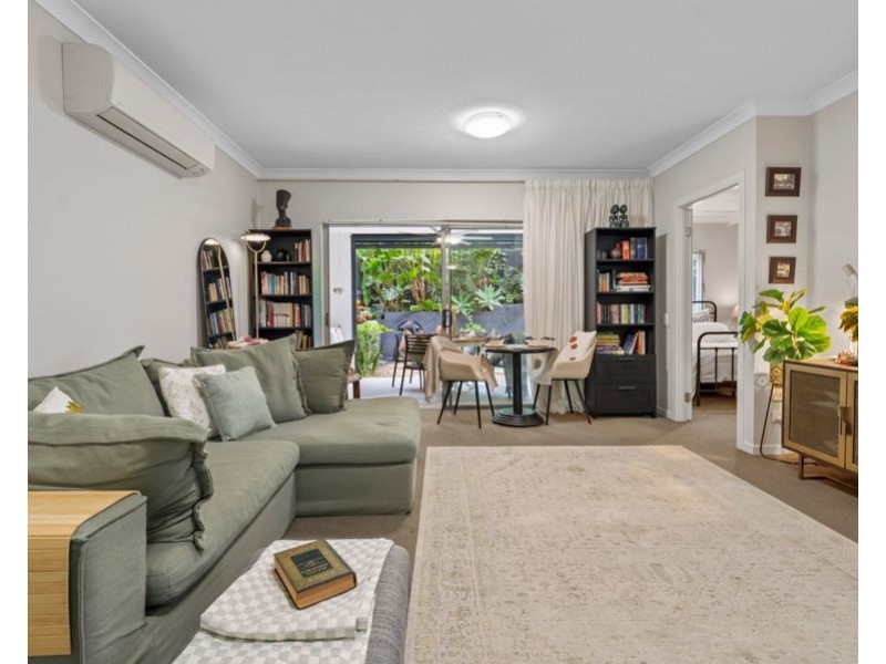 2/37 Palmer st, Greenslopes QLD 4120