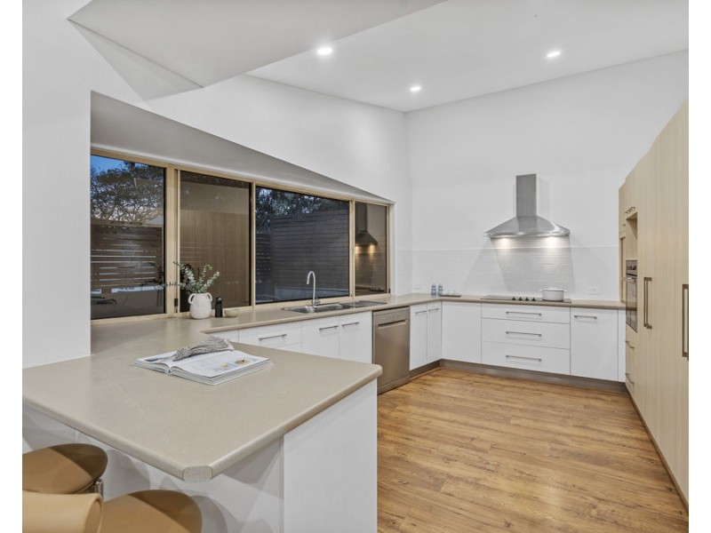 28 Churchill Street., Woolloongabba QLD 4102