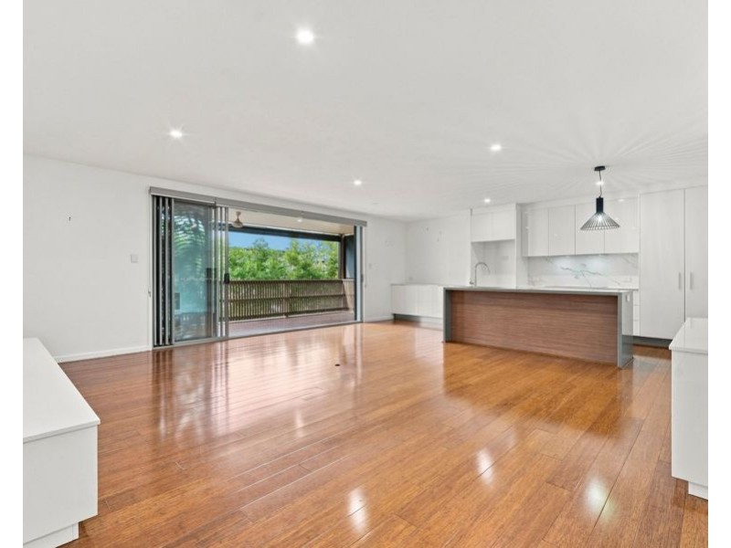 17/15 Kersley Rd, Kenmore QLD 4069