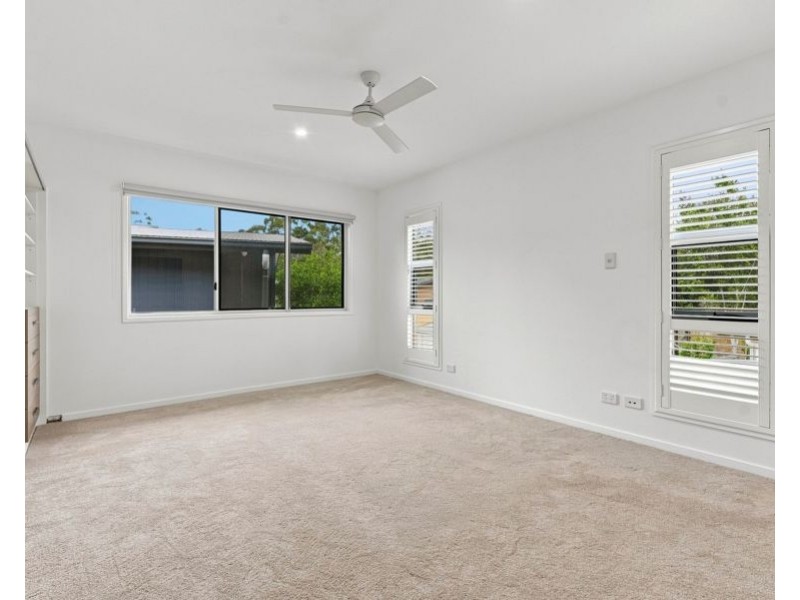 17/15 Kersley Rd, Kenmore QLD 4069
