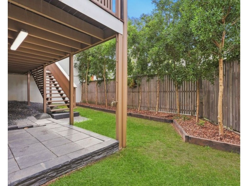 17/15 Kersley Rd, Kenmore QLD 4069