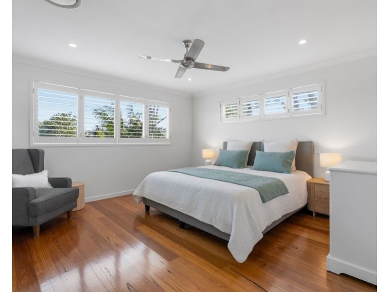63 Stella St, Holland Park QLD 4121