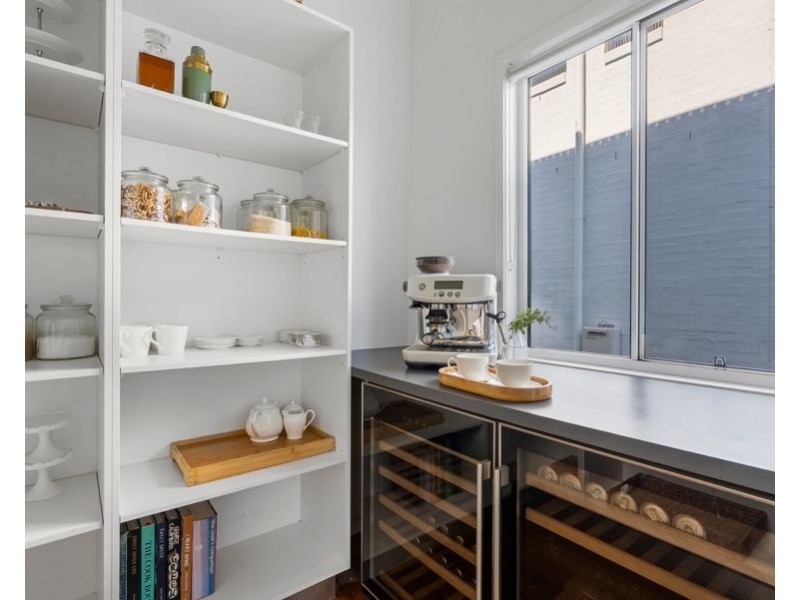 63 Stella St, Holland Park QLD 4121
