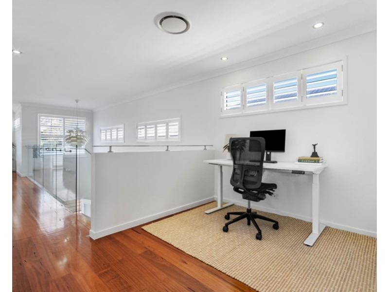 63 Stella St, Holland Park QLD 4121