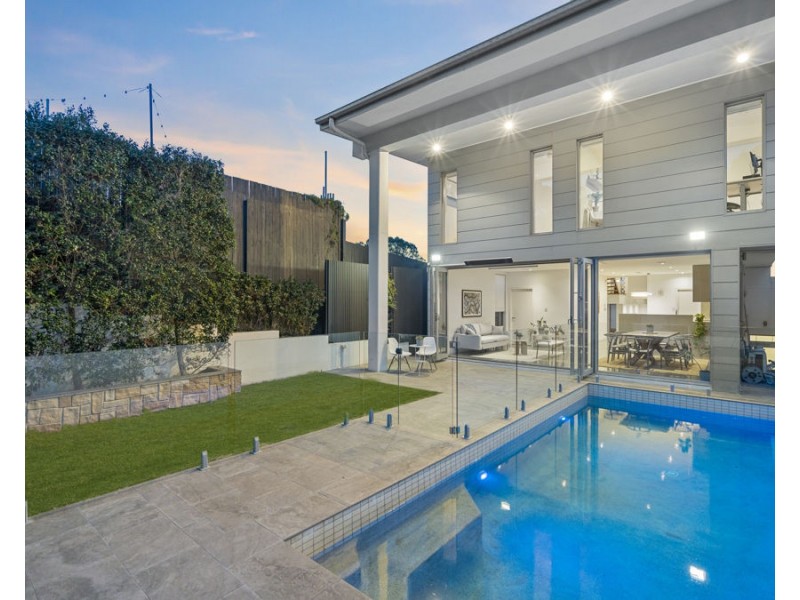 7 Myuna Street, Balmoral QLD 4171
