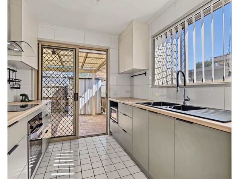 32/30 Meadowlands Road, Carina QLD 4152