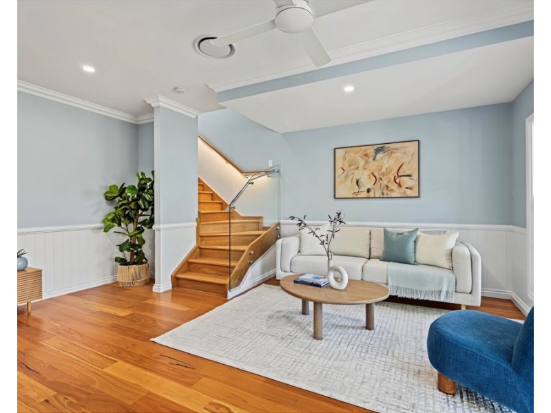 66A Shakespeare Street, Coorparoo QLD 4151