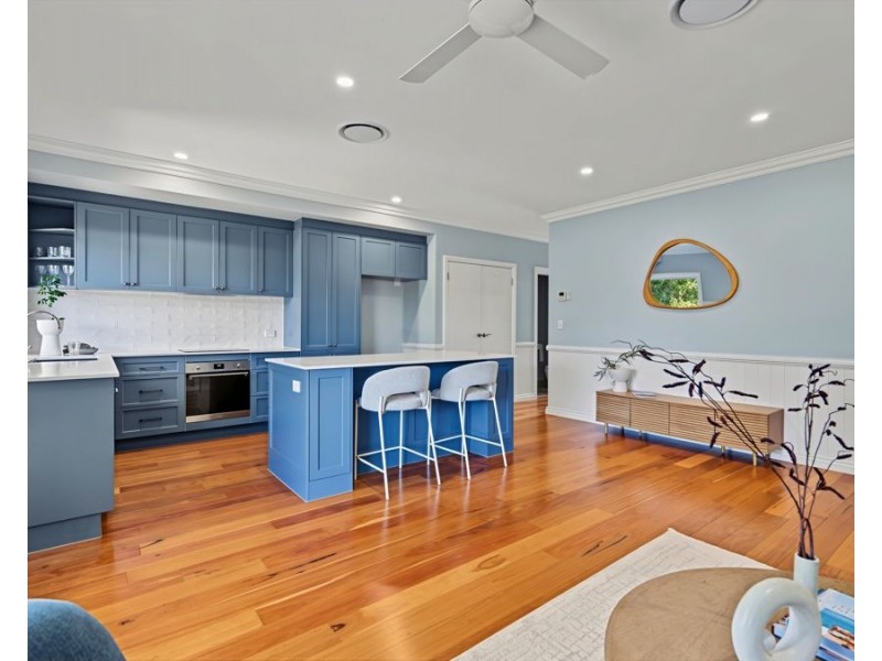 66A Shakespeare Street, Coorparoo QLD 4151
