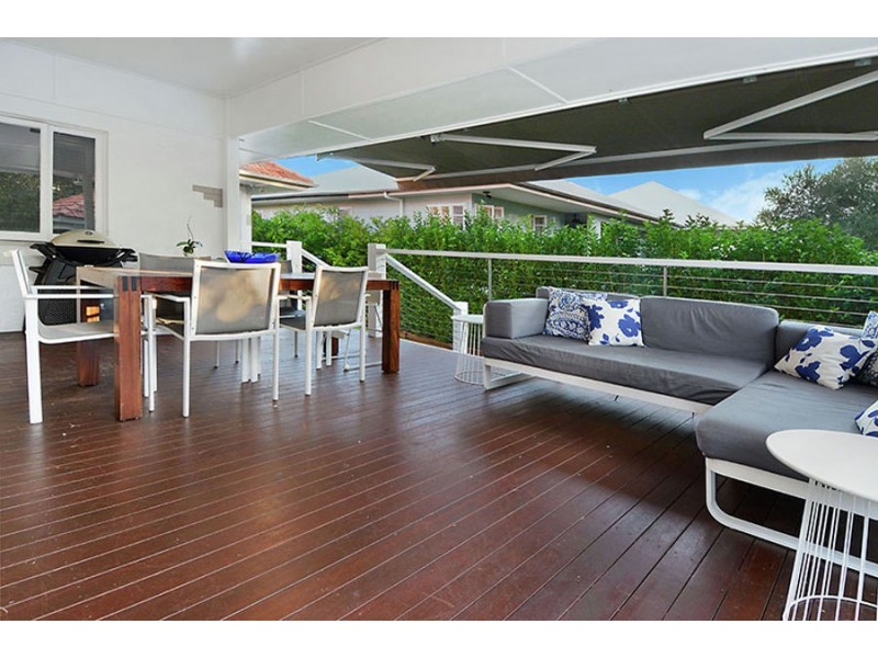 44 Framont Ave, Holland Park QLD 4121