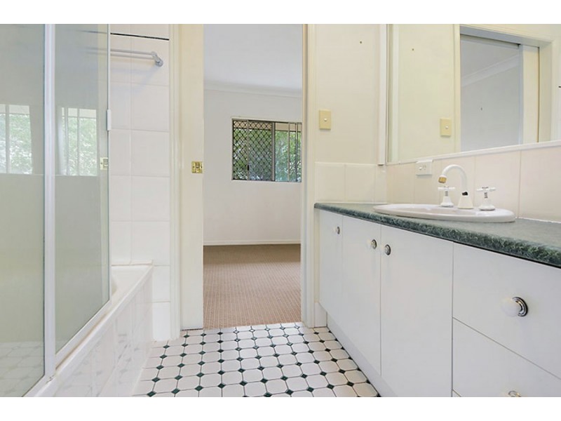 3/25 View st, Mount Gravatt East QLD 4122