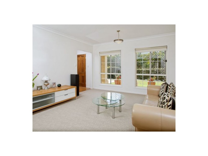 1 Baden Powell Pl, Camp Hill QLD 4152