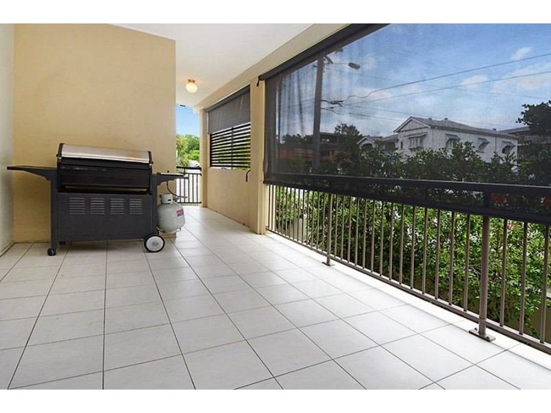 4/19 Ridge St, Greenslopes QLD 4120