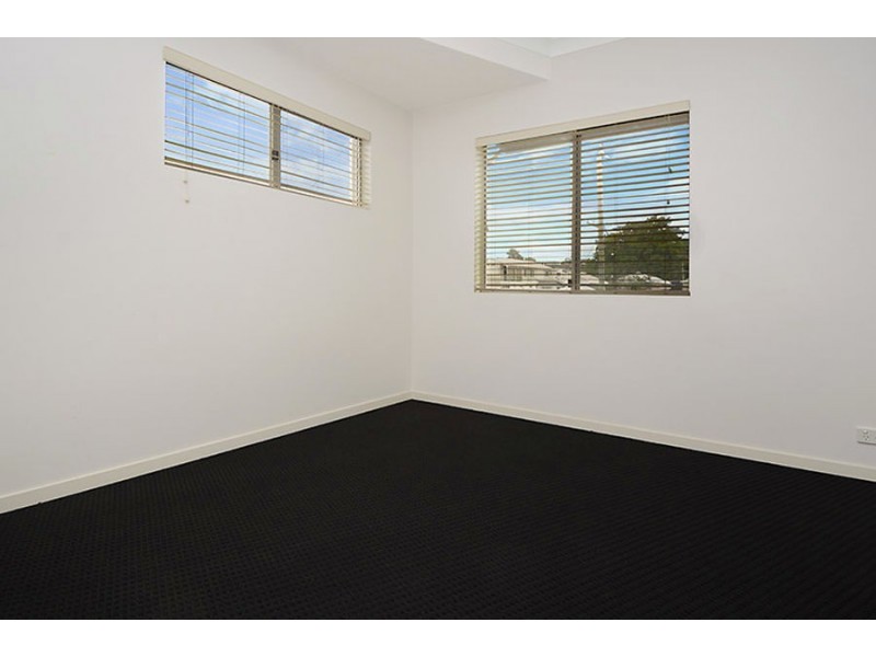 4/19 Ridge St, Greenslopes QLD 4120