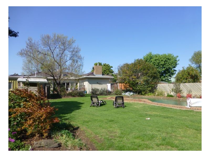 33 COBRAM ST, Berrigan NSW 2712