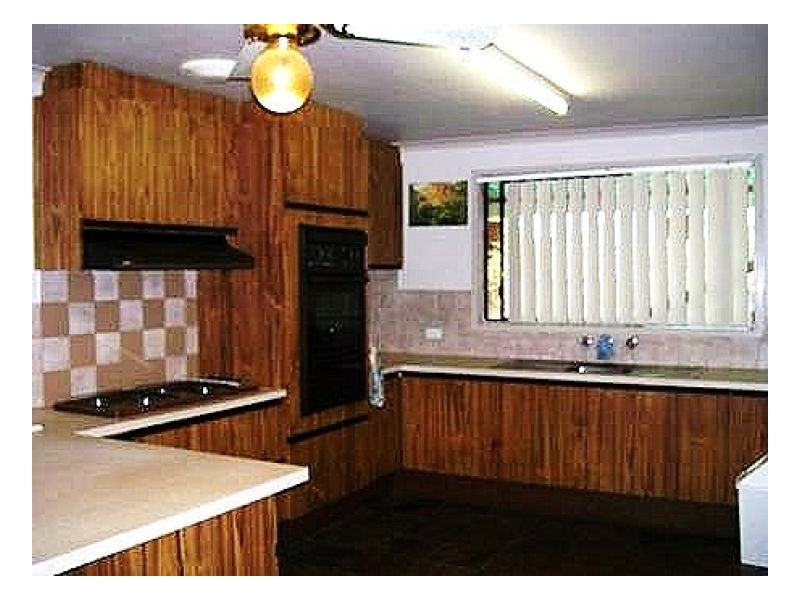 62 Buller St, Oaklands NSW 2646