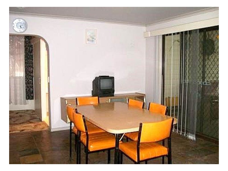 62 Buller St, Oaklands NSW 2646