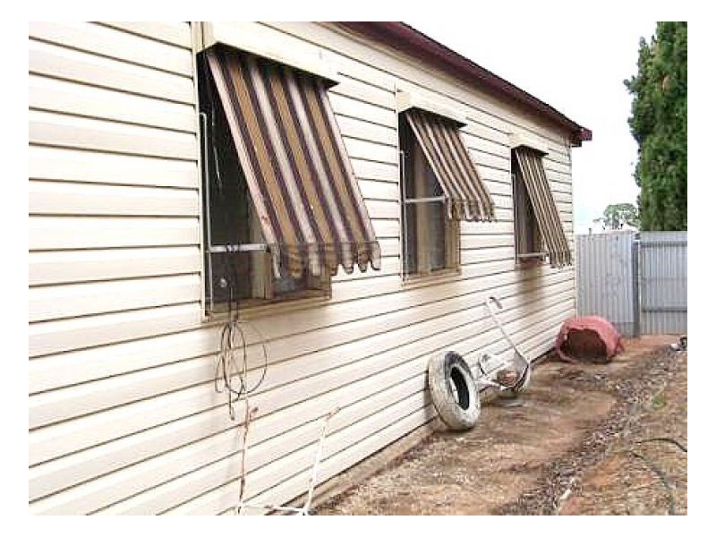 62 Buller St, Oaklands NSW 2646