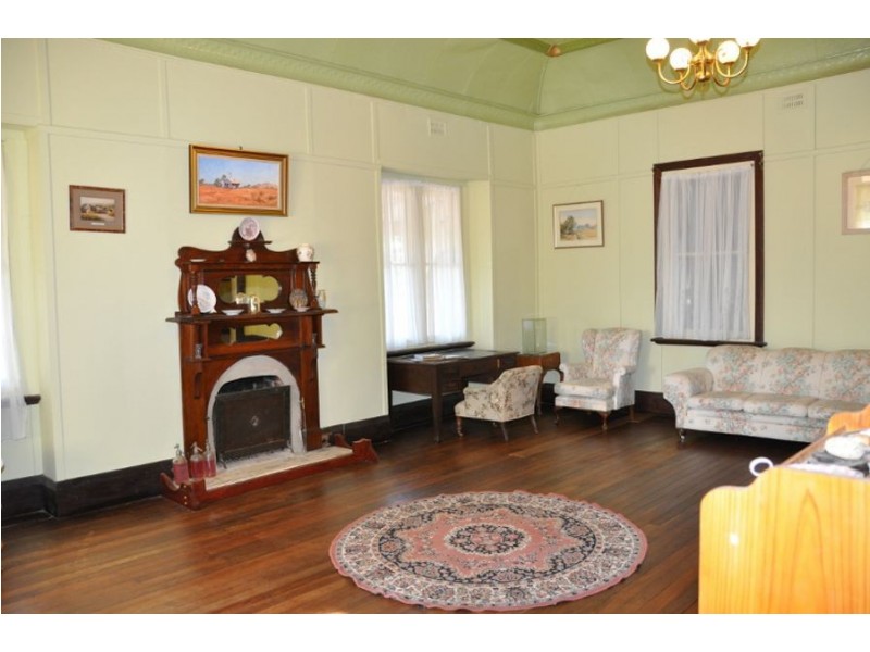 2 Barooga St, Berrigan NSW 2712