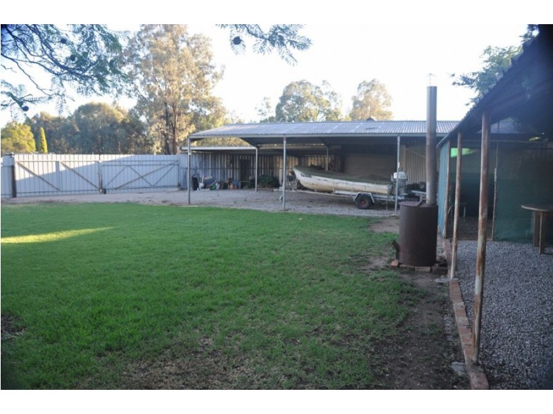 2 Barooga St, Berrigan NSW 2712