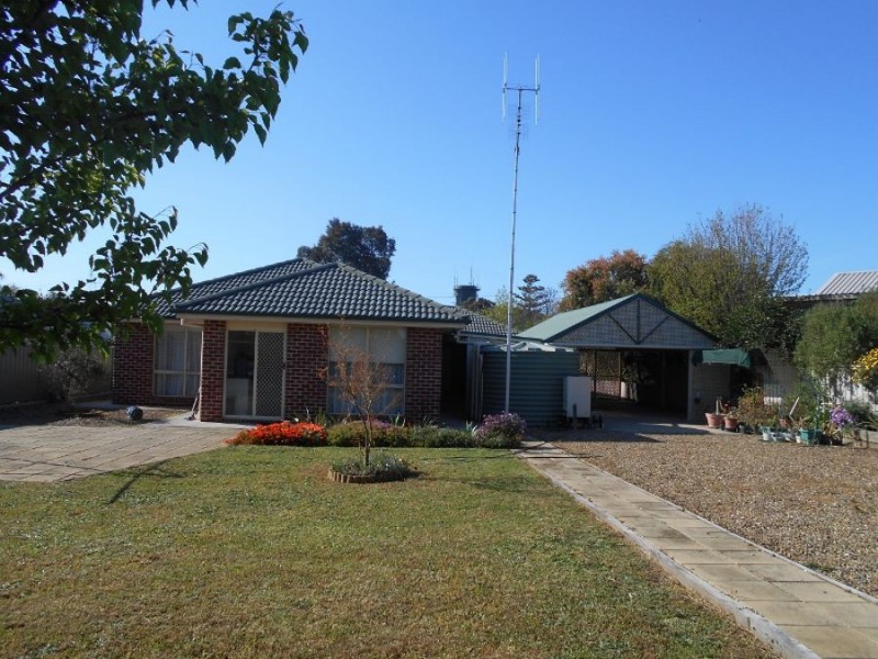 14 Alexander Avenue, Berrigan NSW 2712