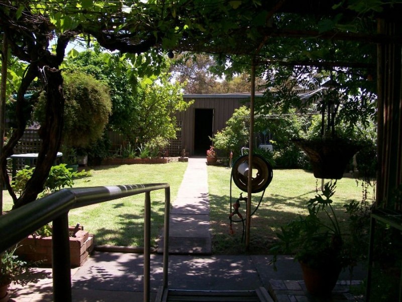 5 Chanter St, Berrigan NSW 2712