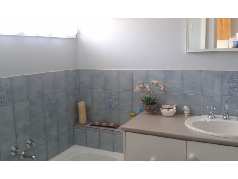 6 William St, Finley NSW 2713