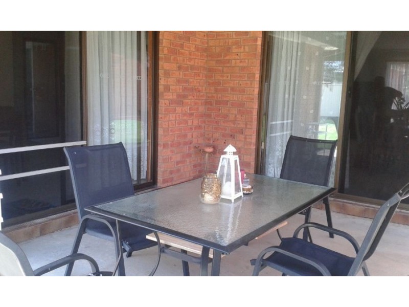 6 William St, Finley NSW 2713