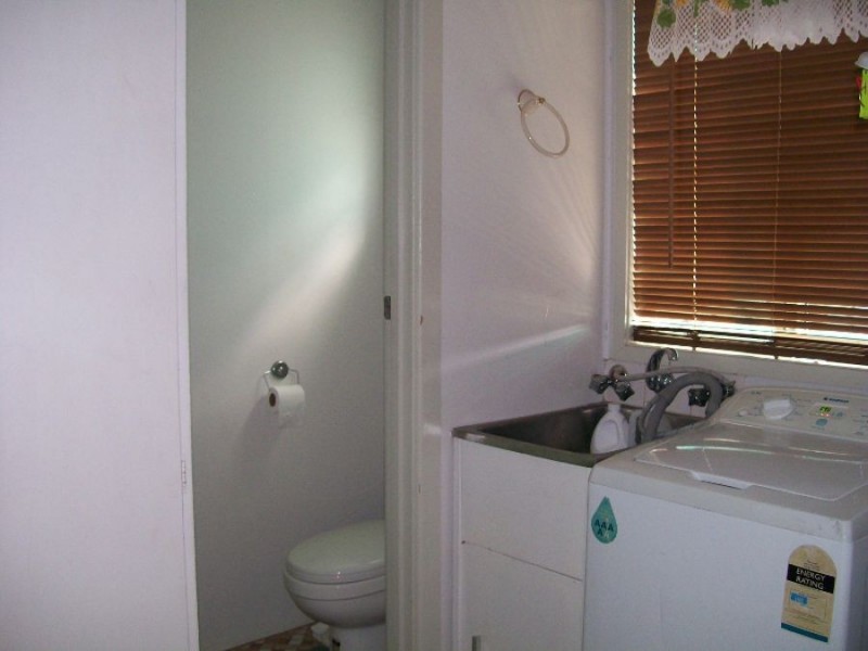 60 Buller St, Oaklands NSW 2646