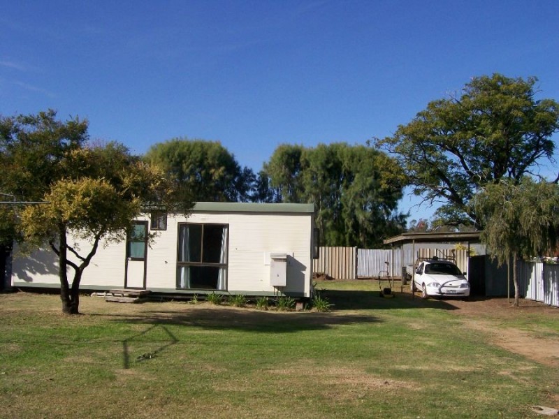 31 Howard St, Barooga NSW 3644