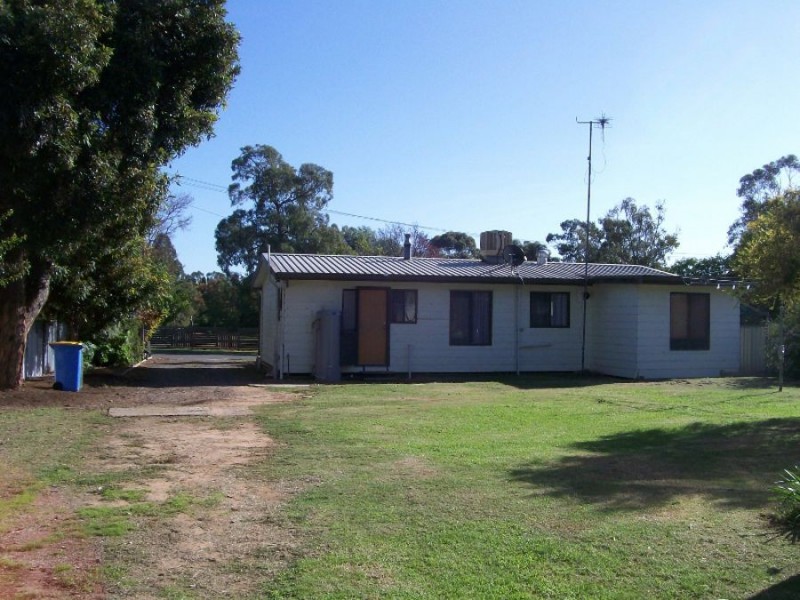 31 Howard St, Barooga NSW 3644