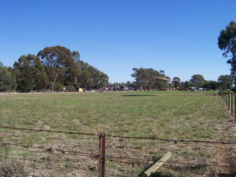 5 Lysaht St, Berrigan NSW 2712