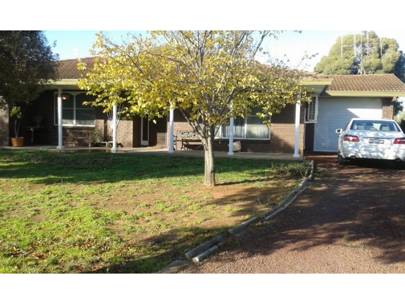 42 Cobram St, Berrigan NSW 2712