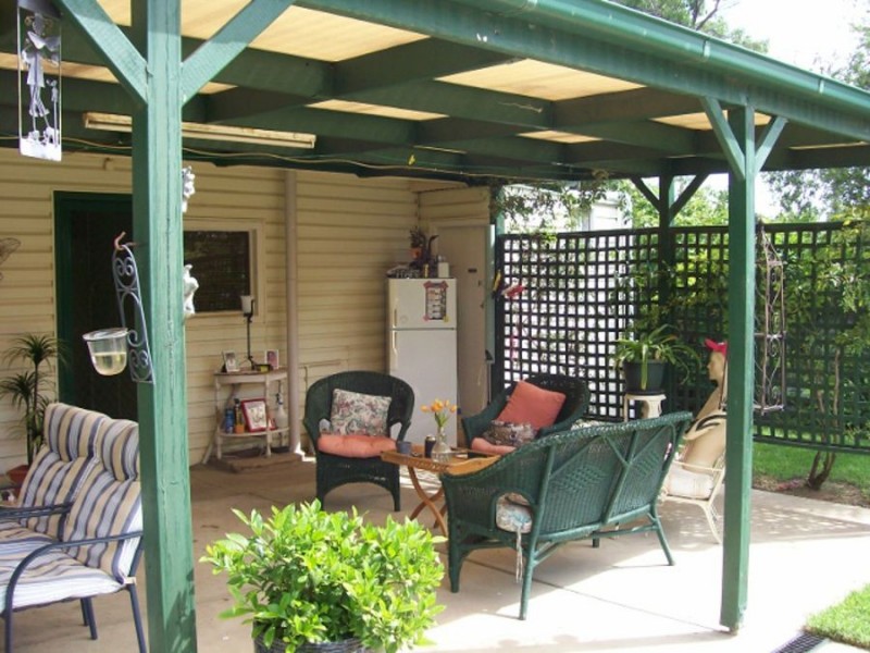 Number 10 Momalong Street, Berrigan NSW 2712