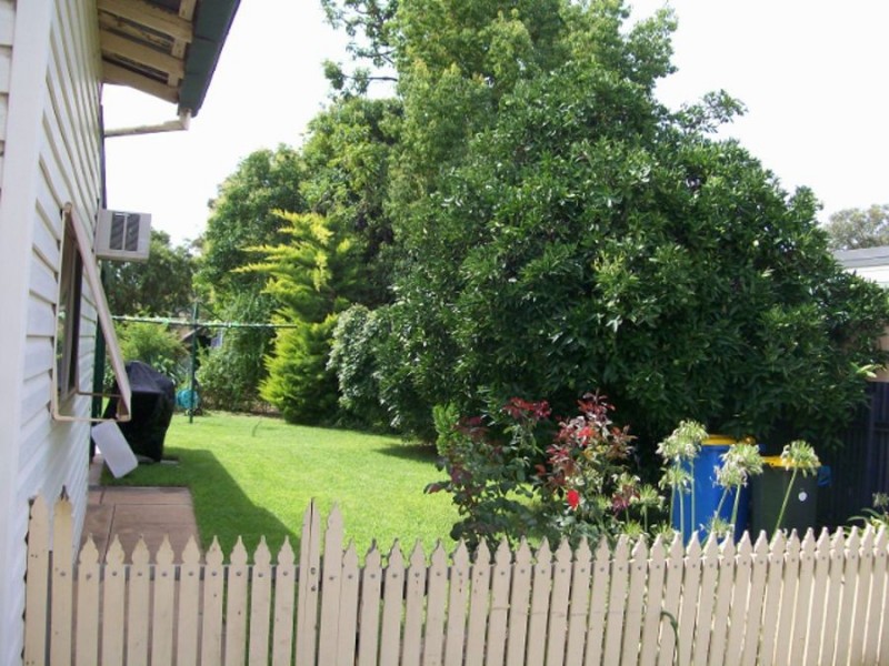 Number 10 Momalong Street, Berrigan NSW 2712