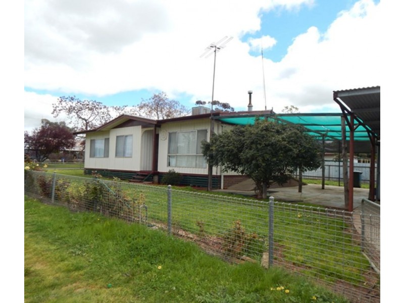 60 Buller Street, Oaklands NSW 2646