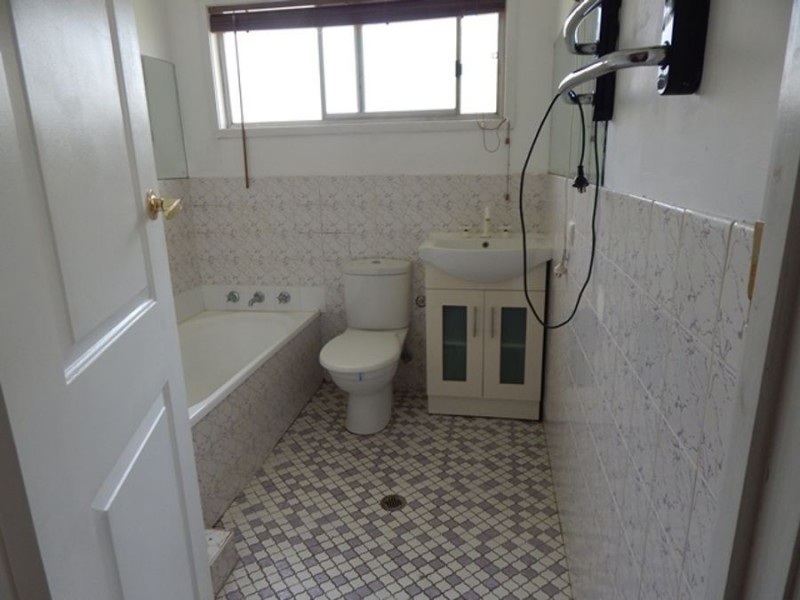 60 Buller Street, Oaklands NSW 2646