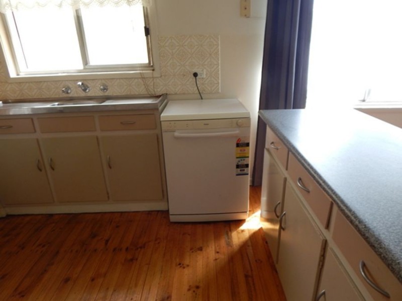 60 Buller Street, Oaklands NSW 2646