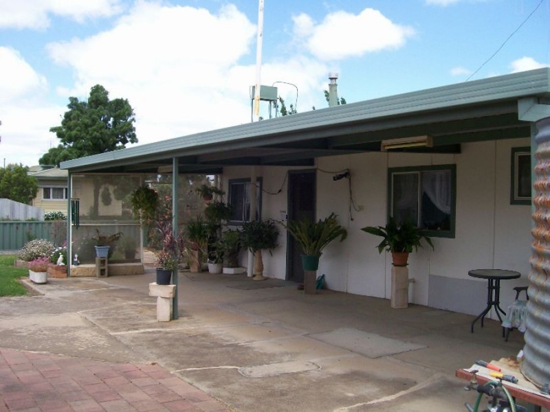 14 Flynn St, Berrigan NSW 2712