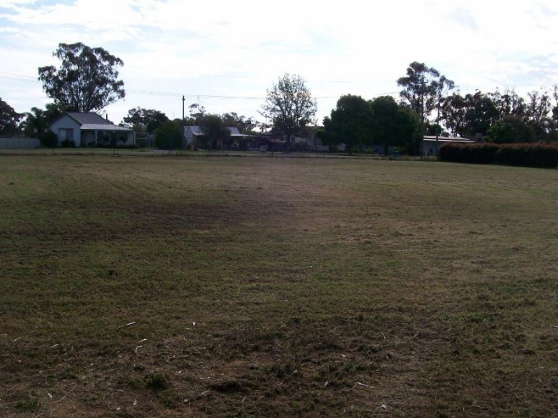 8-10 Flynn St, Berrigan NSW 2712